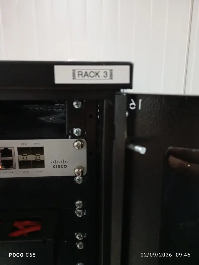 Rack com switches gerenciáveis